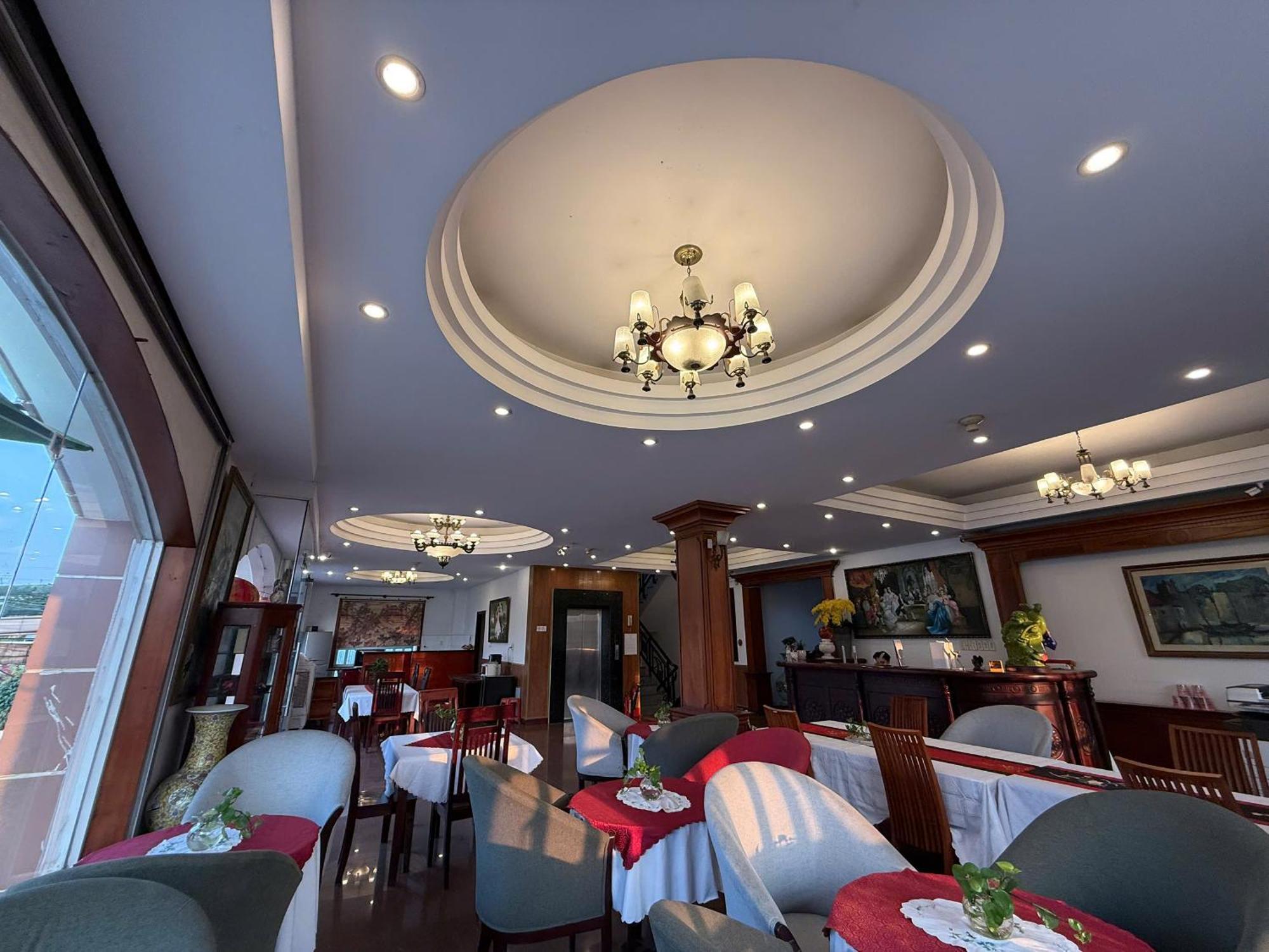 Hoa Phat Hotel & Apartment Хошимін Екстер'єр фото