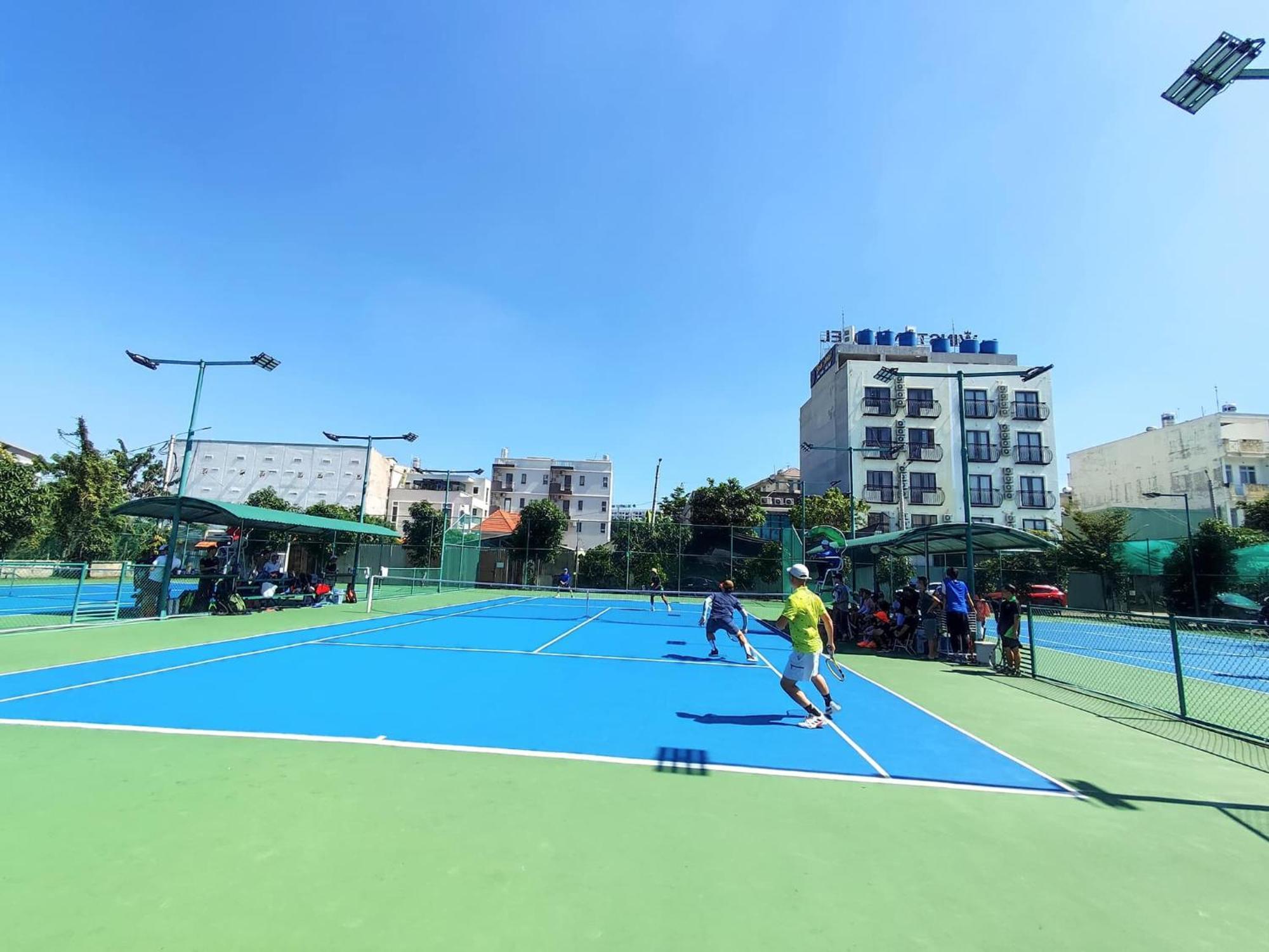 Hoa Phat Hotel & Apartment Хошимін Екстер'єр фото